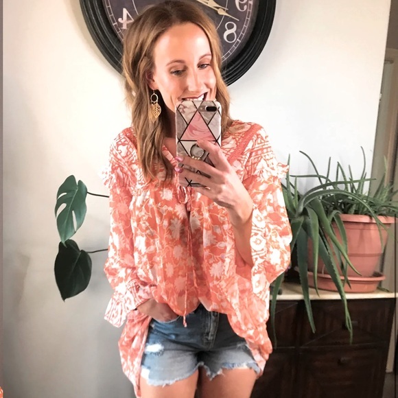 Floral Flowing Bohemian V-Neck Top - Picture 3 of 8